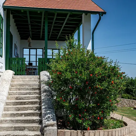 Tervey-villa Daire Révfülöp